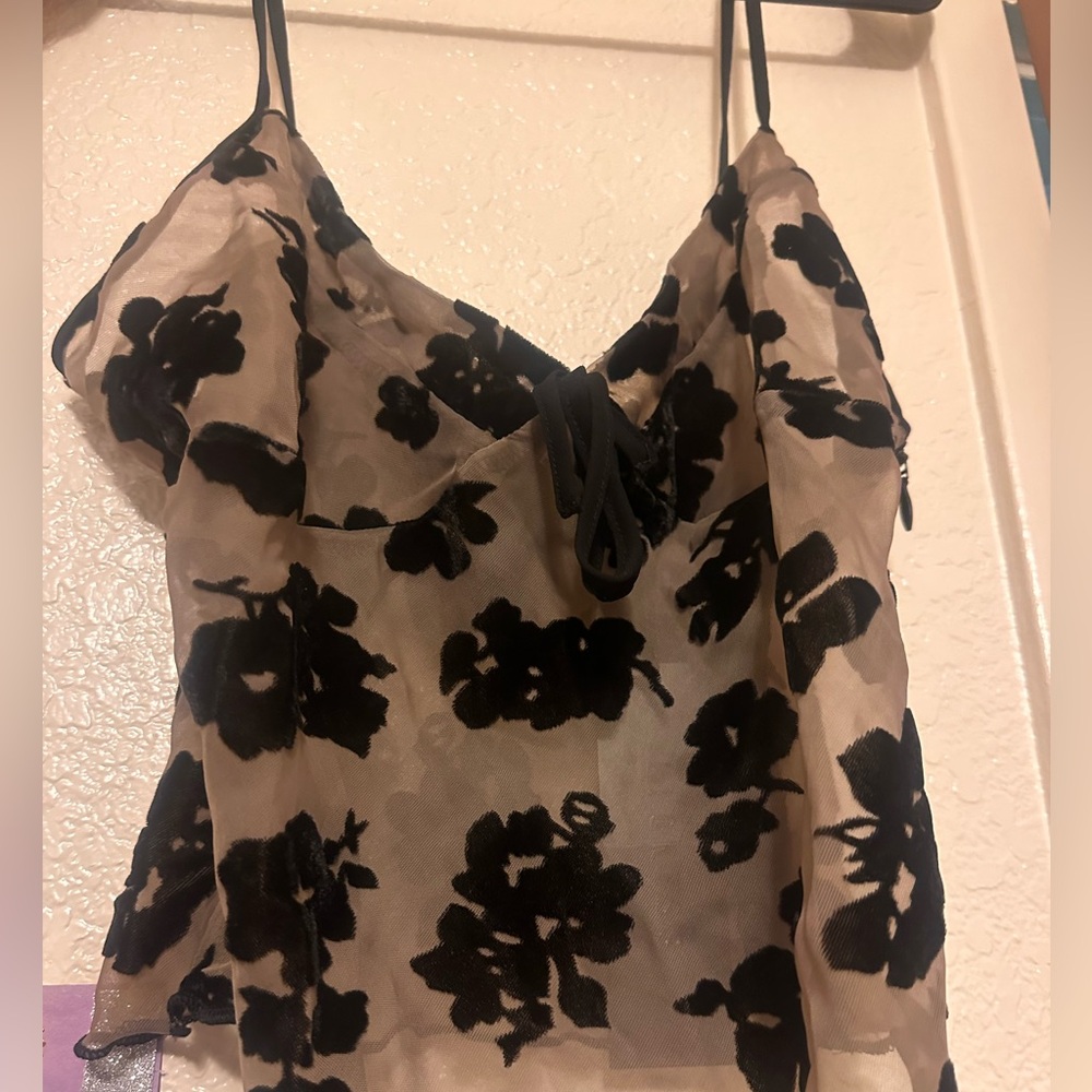 Lioness basic Cali floral top and ankle length skirt.